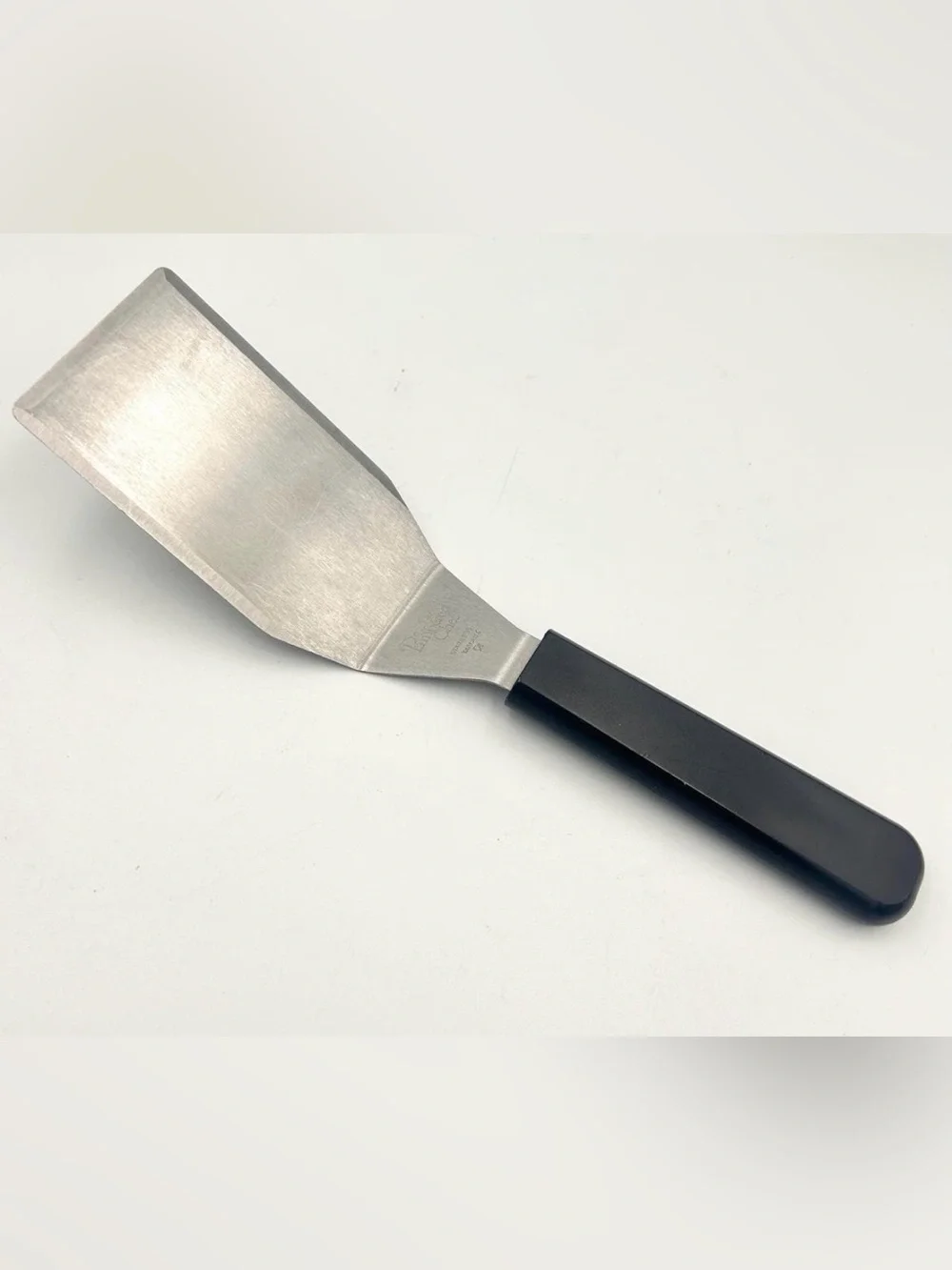 The Pampered Chef Metal Turner Spatula